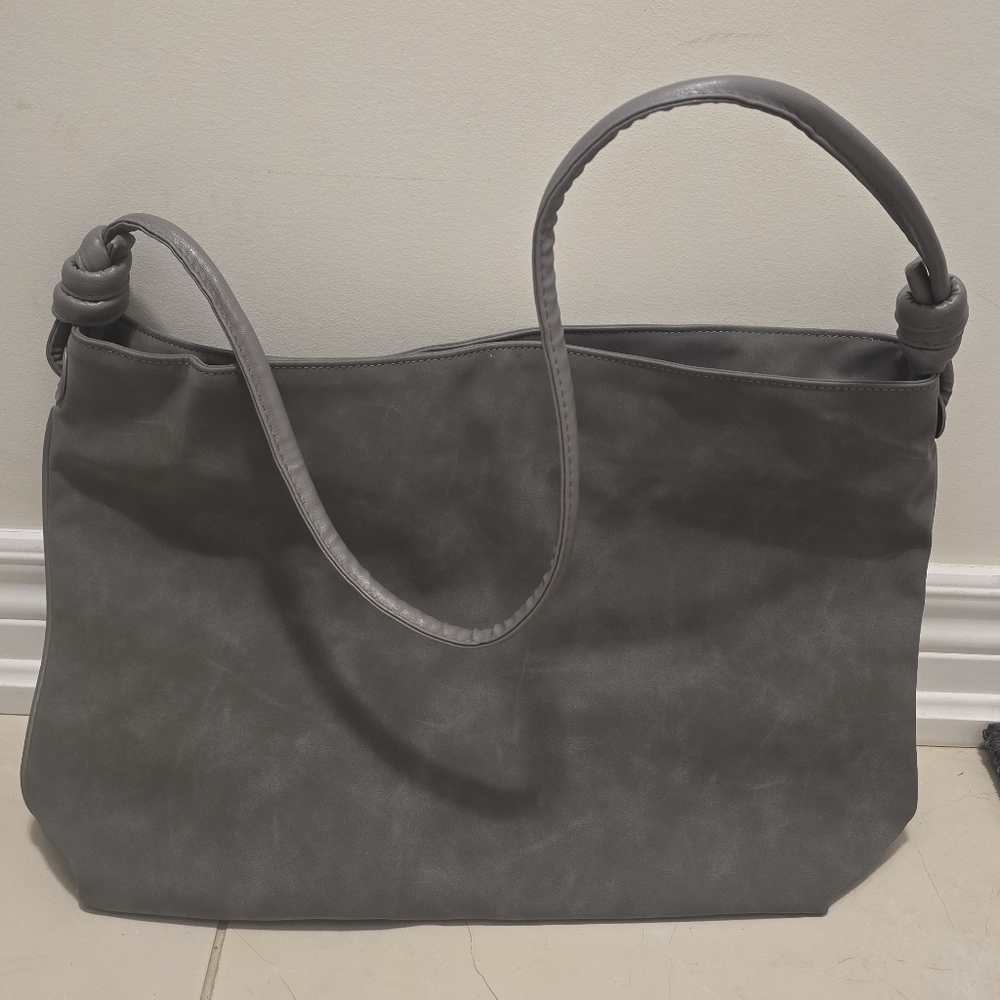 8 Other Reasons Gray Shoulder Bag